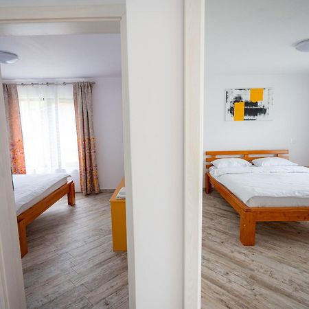 Viila To Villa Bertea Kültér fotó