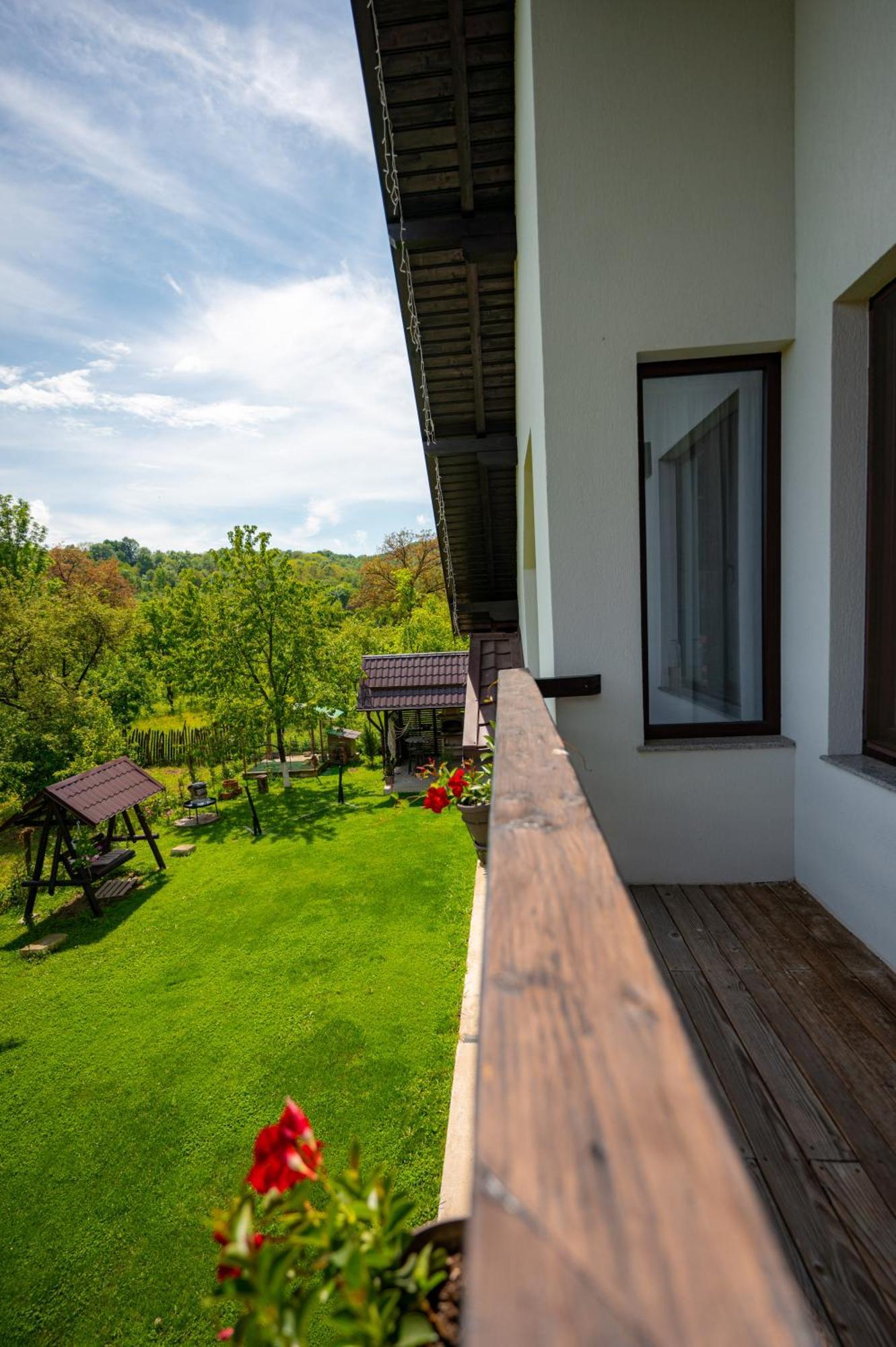 Viila To Villa Bertea Kültér fotó
