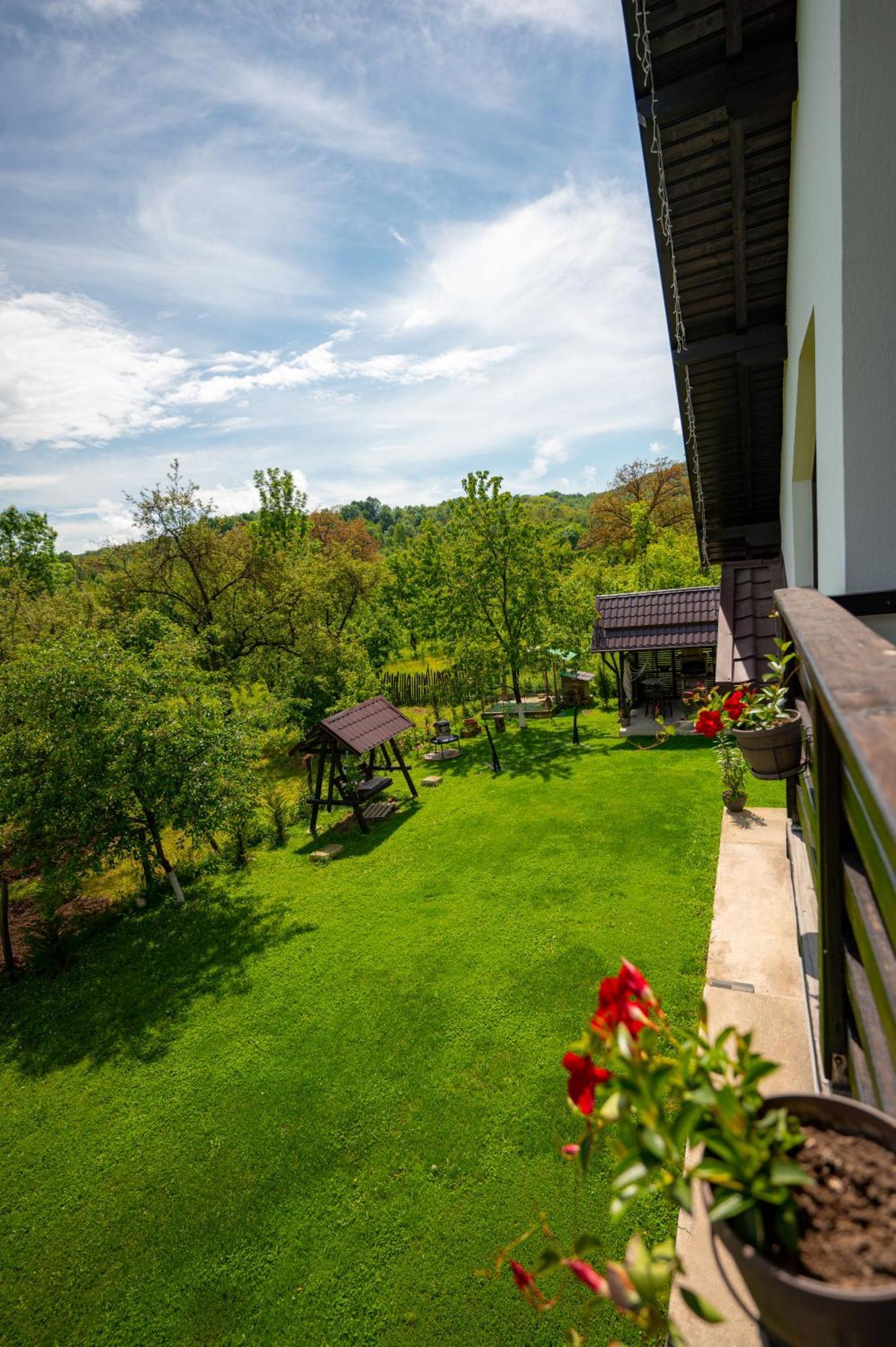 Viila To Villa Bertea Kültér fotó