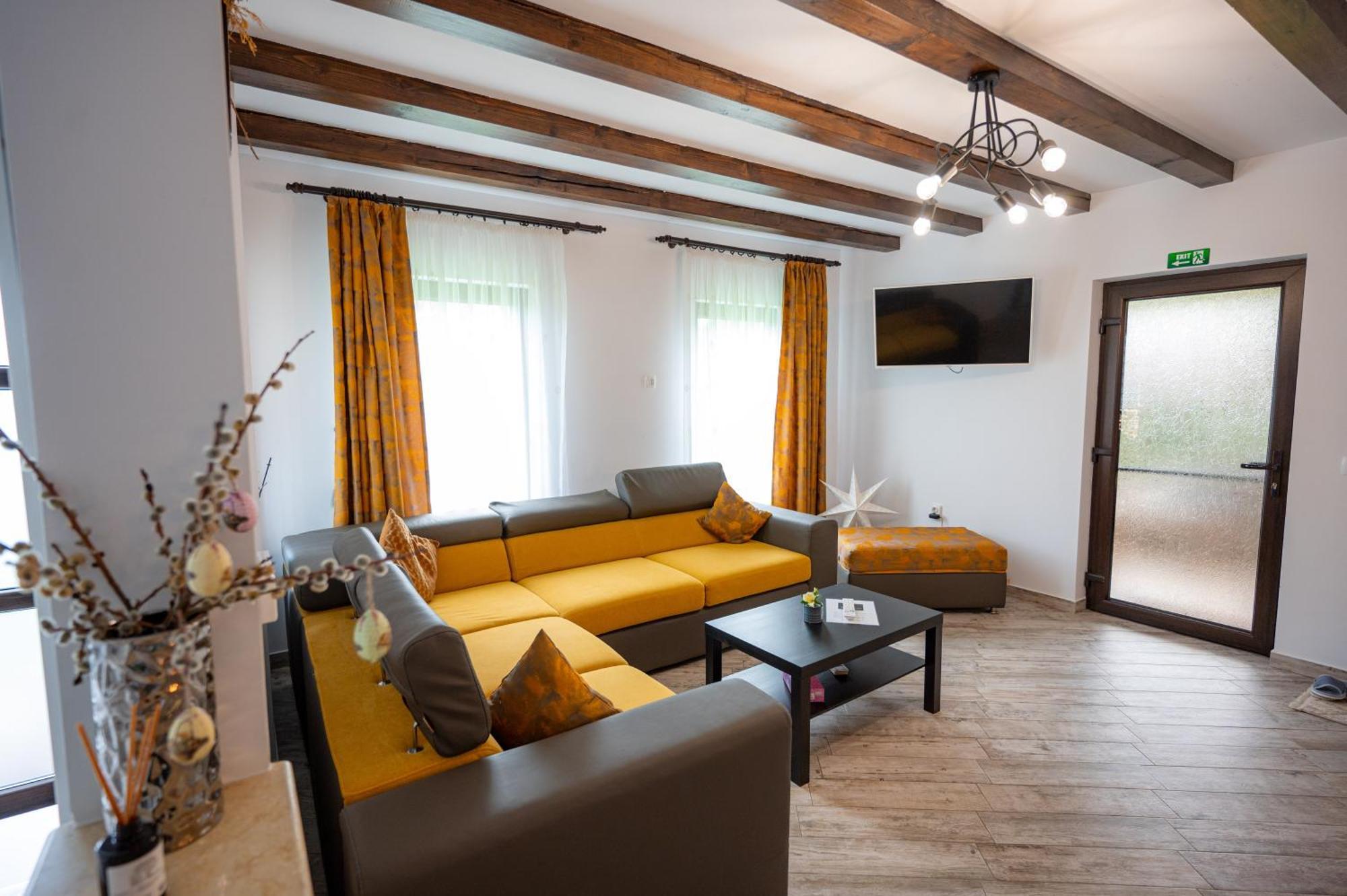 Viila To Villa Bertea Kültér fotó